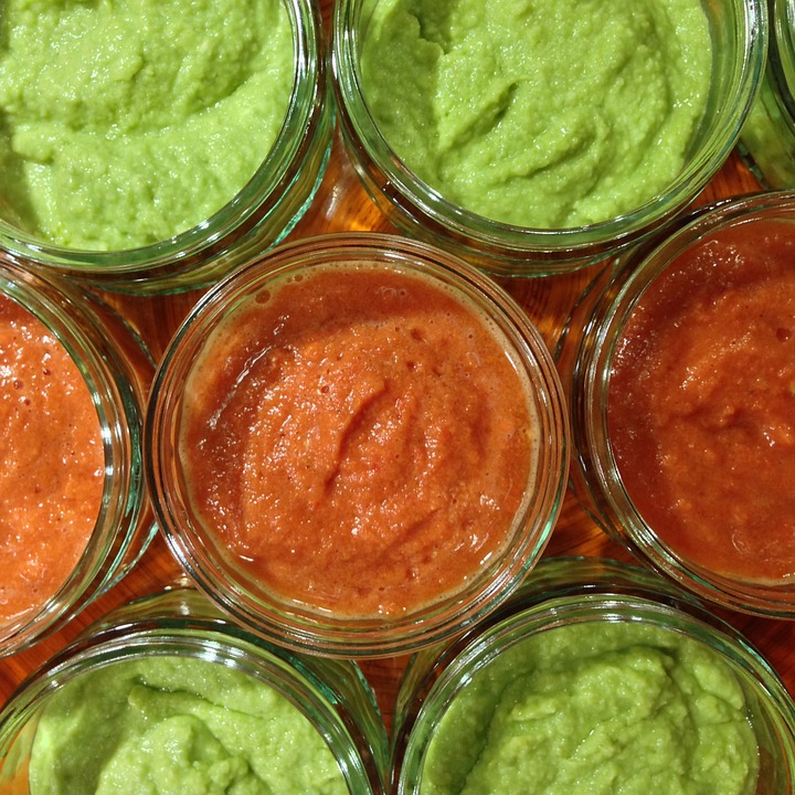 https://pixabay.com/en/dips-sauces-glass-avocado-tomatoes-623582/