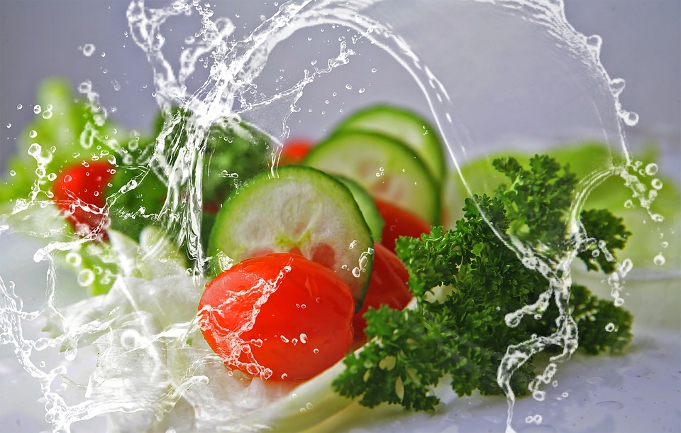 https://pixabay.com/en/food-photography-salad-leaves-2834549/