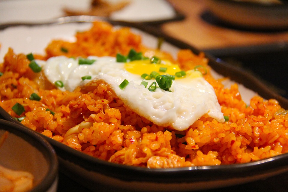 https://pixabay.com/en/kimchi-fried-rice-fried-rice-rice-241051/