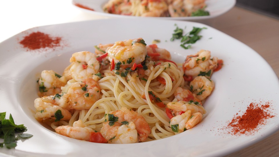 https://pixabay.com/en/spaghetti-pasta-noodles-food-eat-660748/