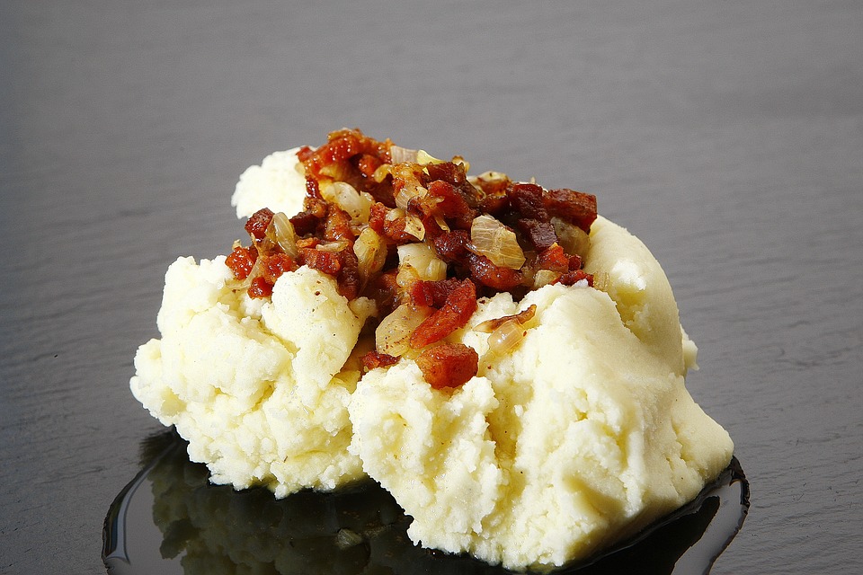 https://pixabay.com/en/burning-love-moss-mashed-potatoes-1579246/